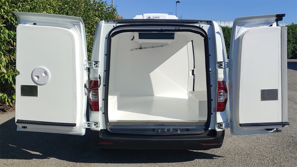 Coibentazione / allestimento isotermico / 2.0 Slim / Toyota Proace / Citroen Jumpy / Peugeot Expert / Fiat Scudo / Opel Vivaro